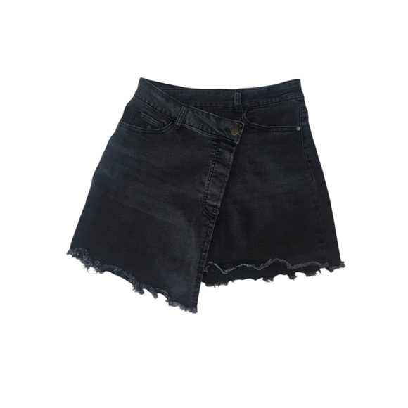 C& Dresses & Skirts - Edgy Black Denim Mini Skirt